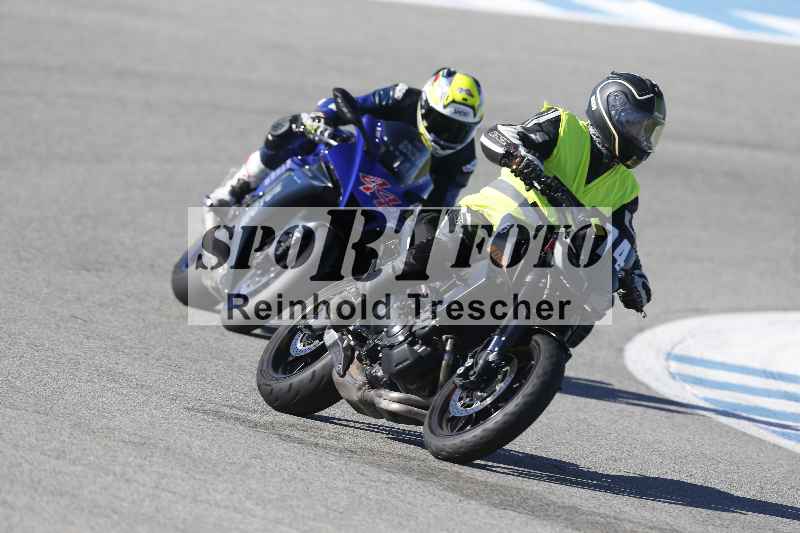 /02 28.-31.01.2025 Moto Center Thun Jerez/gruen-green/44